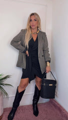 OUTFIT DEL 06/10/2025