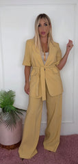 OUTFIT DEL 14/04/2026