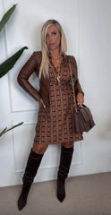 OUTFIT  DEL 02/09/2025