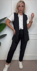 OUTFIT 3 DEL 10/04/2025