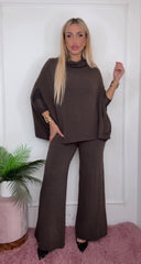 OUTFIT 2 DEL 04/12/2025