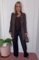 OUTFIT 6 DEL 06/10/2026