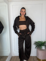 OUTFIT JS 4 DEL 27/10/2026